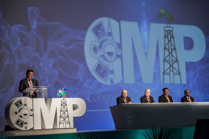 Imagen alusiva a la nota Jalisco puede aportar tecnologías en el proceso de transformación de la industria petrolera: Aristóteles Sandoval