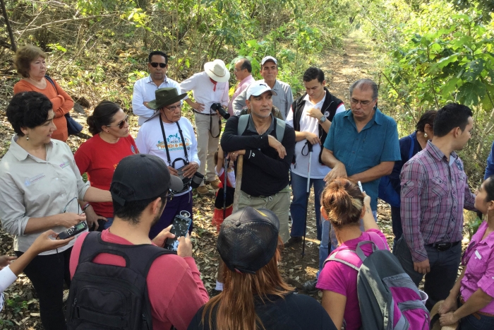 Imagen alusiva a la nota Inaugura SEMADET el sendero Trojes-Chupinaya ruta Barranca Travesaño