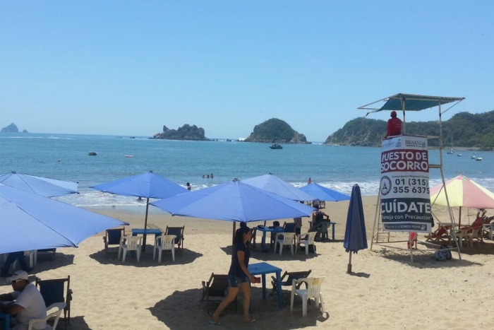 Imagen alusiva a la nota Realiza personal de la UEPCBJ cuatro salvamentos acuáticos en la costa sur de Jalisco