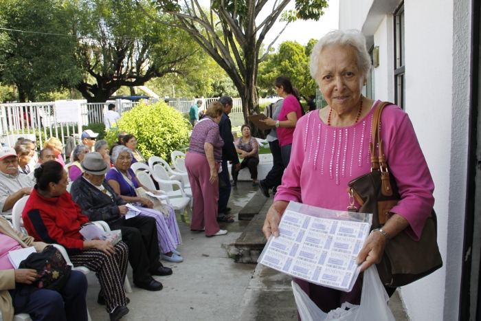 Imagen alusiva a la nota Apoya el DIF Jalisco con módulo para renovación de Bienevales