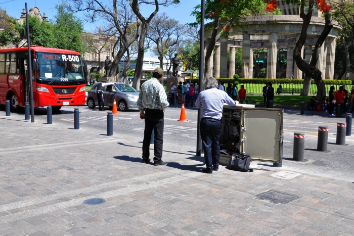Imagen alusiva a la nota Entrarán en función bolardos retractiles en avenida Hidalgo y Liceo