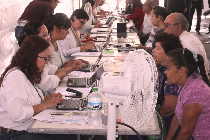 Imagen alusiva a la nota Instala SEDIS módulos para inscripción a programas sociales del Gobierno de Jalisco