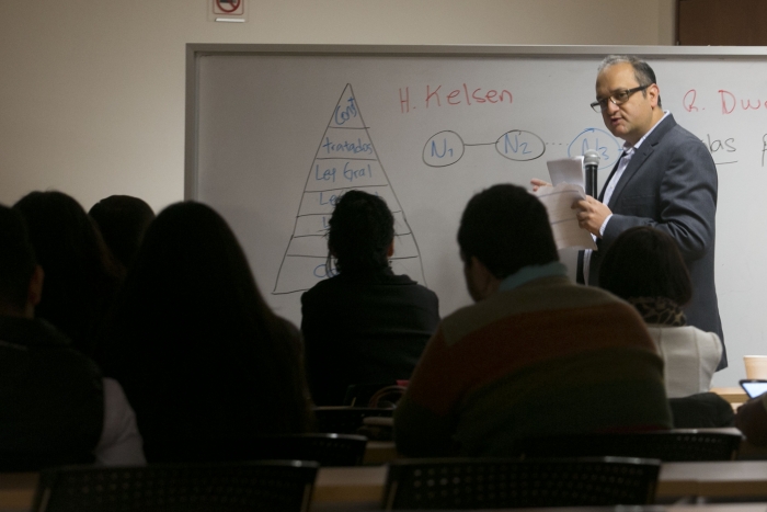 Imagen alusiva a la nota Capacita STPS a litigantes en materia de Derechos Humanos
