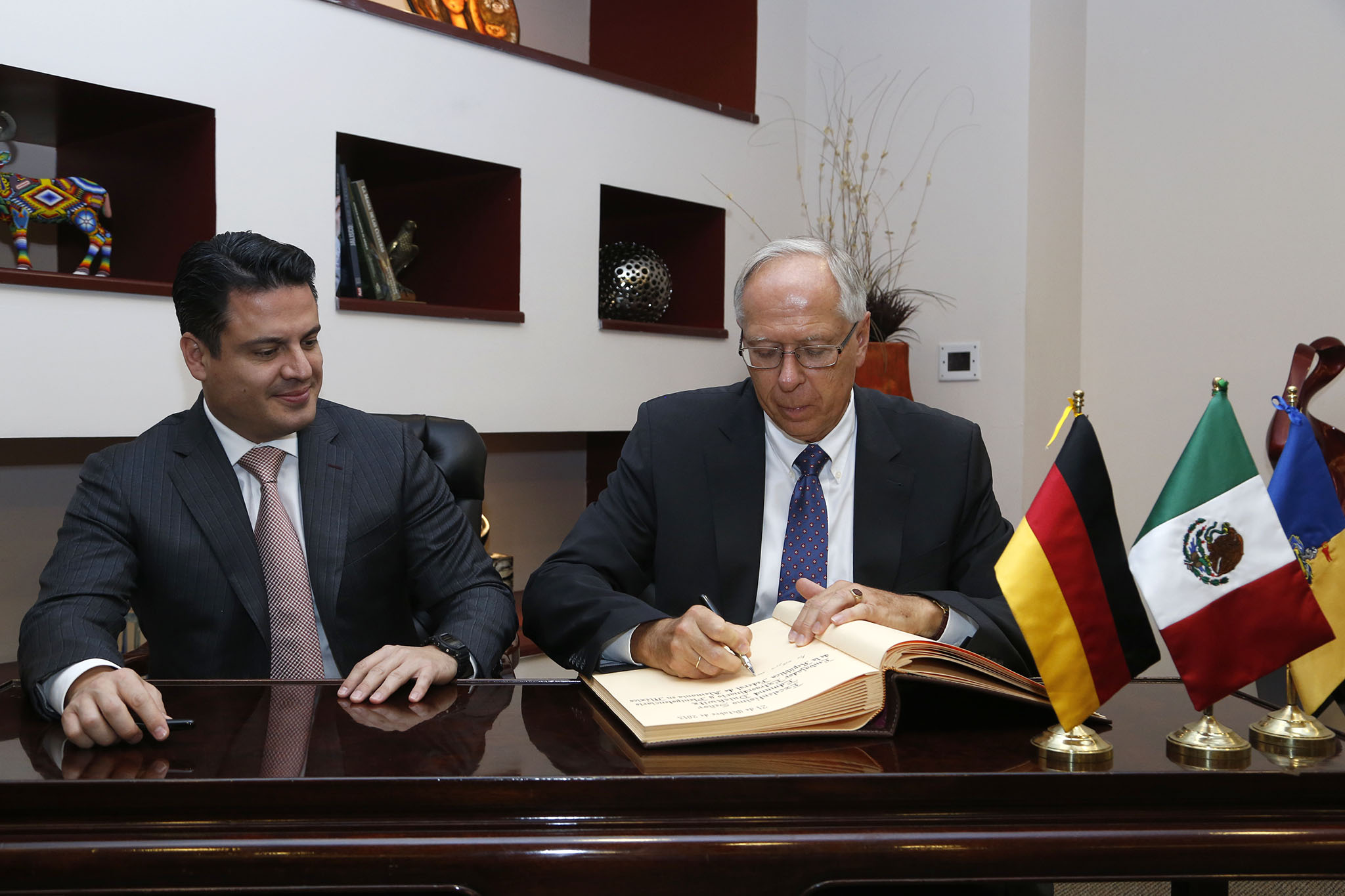 Jalisco concreta con Alemania acuerdo a favor de la educación dual
