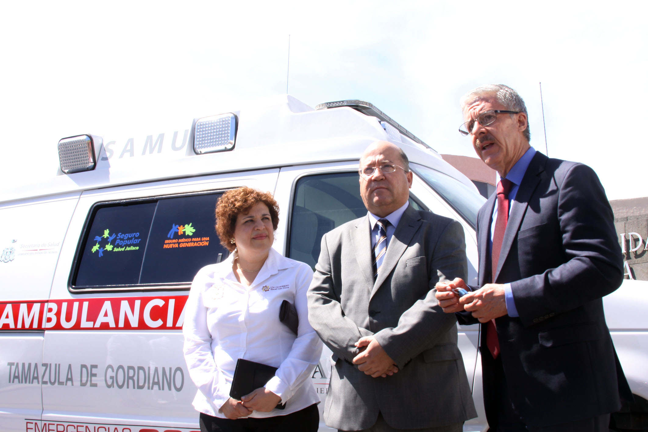 SSJ entrega una ambulancia a Tamazula de Gordiano