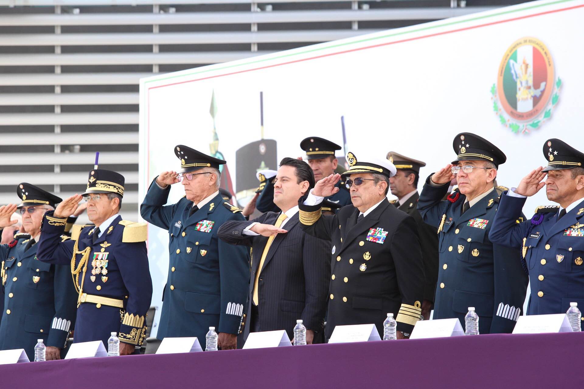 Asiste Aristóteles Sandoval a graduación 2015 del Colegio del Aire
