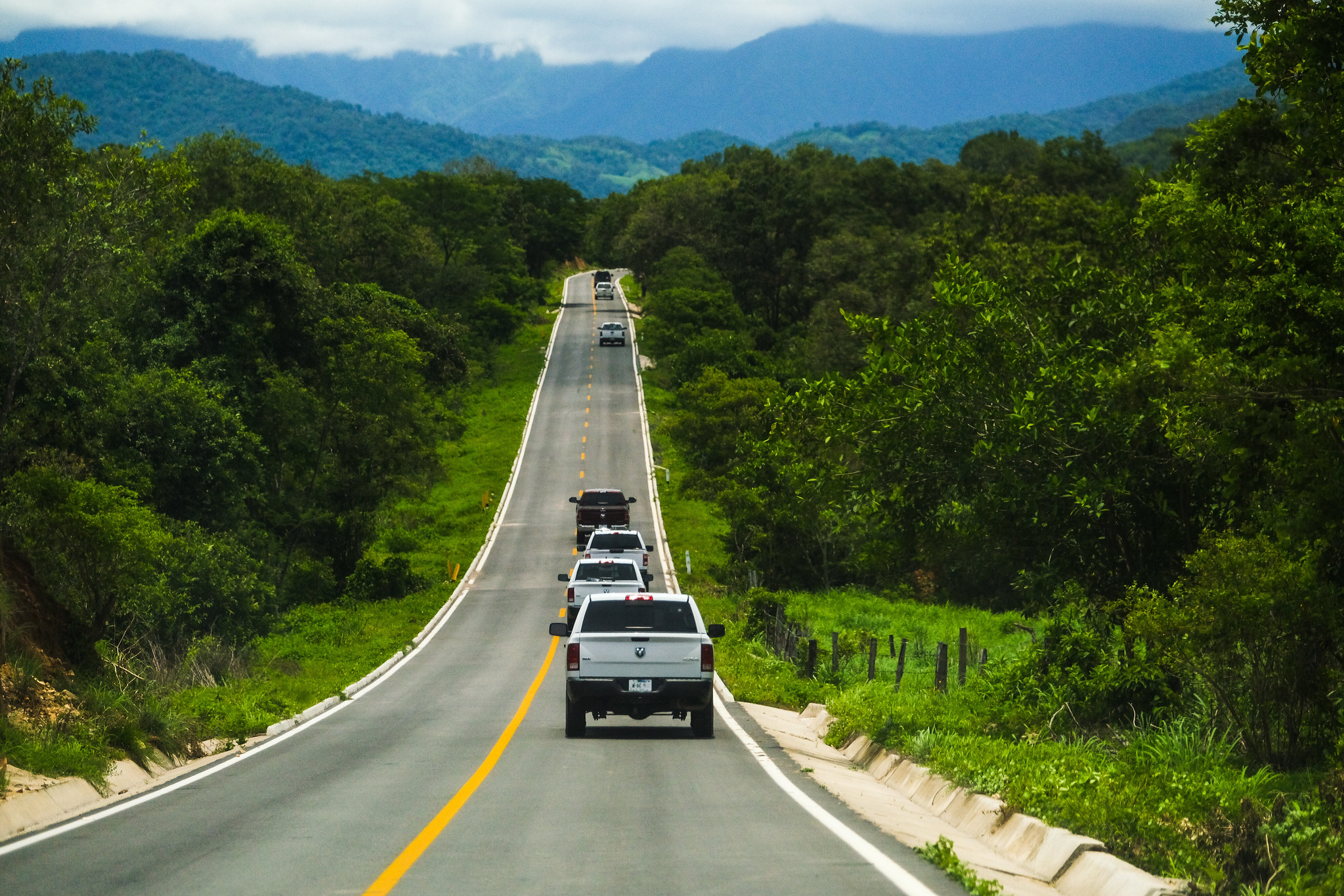 Cumple Enrique Alfaro con promesa, entrega la carretera Talpa-Llano Grande-Tomatlán; reduce tiempo de traslado a la mitad