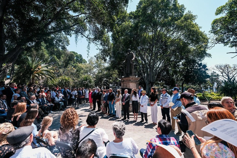 Devela Gobernador placa del Jardín Botánico “Villa de Cigales”; dignifican espacios públicos con función social en honor a la obra de Fray Antonio Alcalde