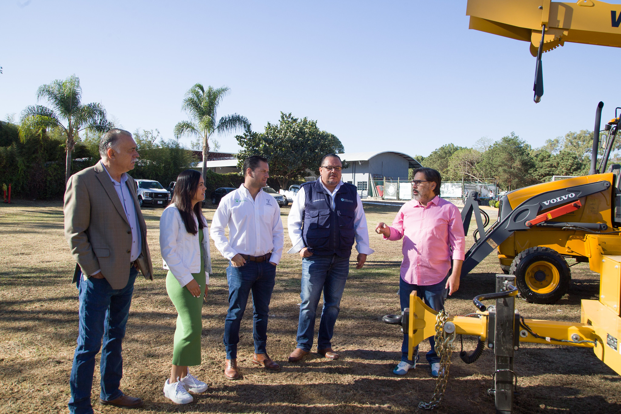 Adquiere Agencia de Bosques Urbanos del AMG maquinaria especializada y vehículos para optimizar la atención y servicio