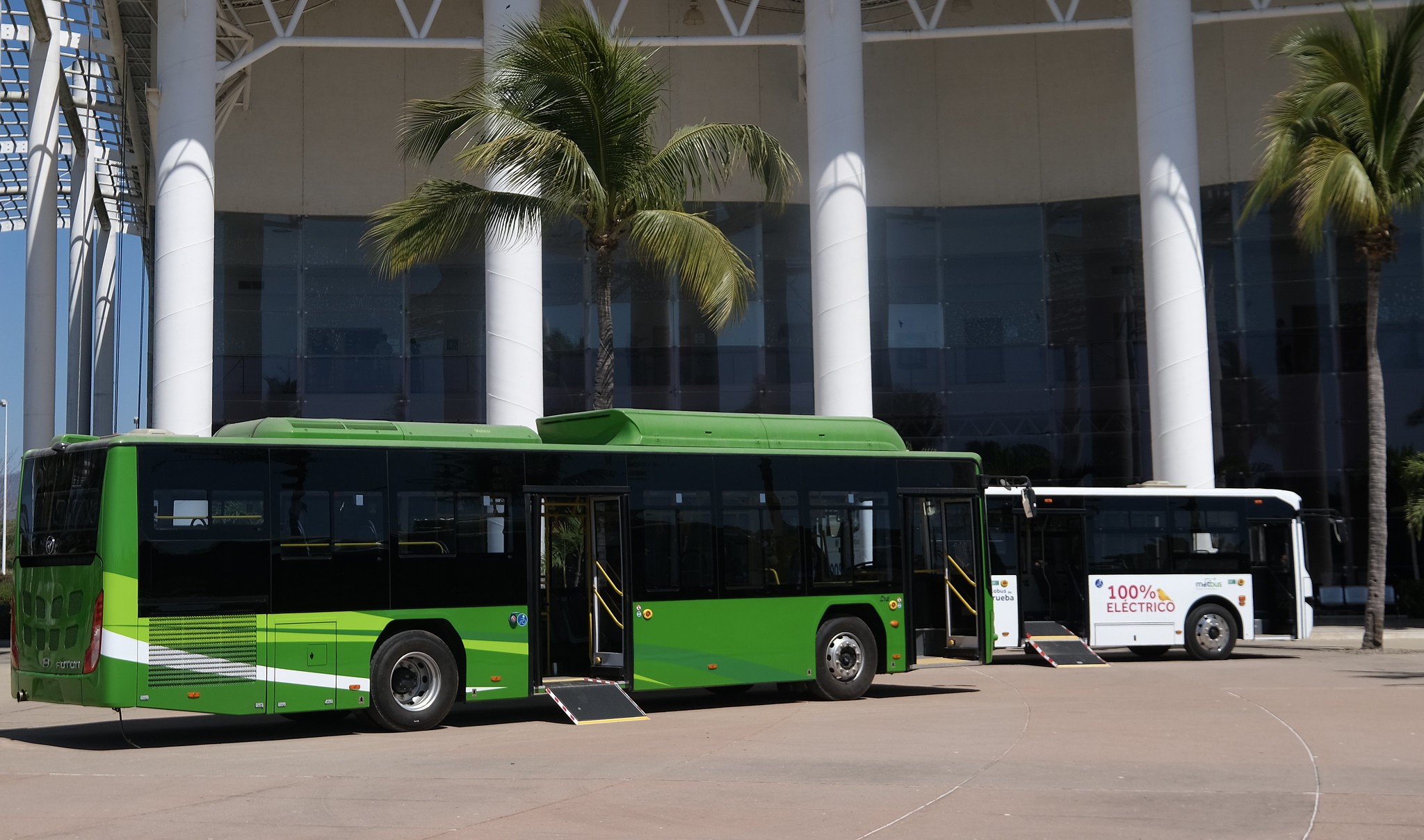 Prueban unidades 100 por ciento eléctricas en ruta de La Marina