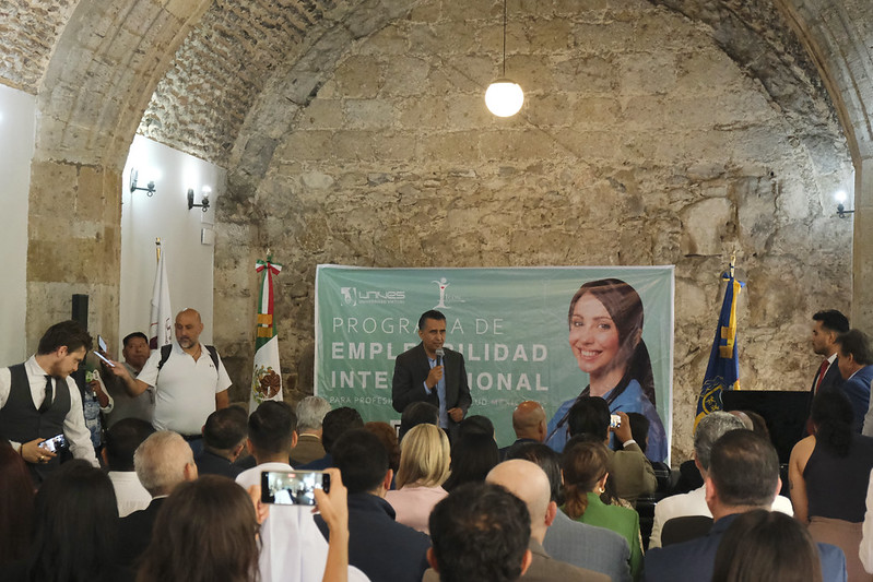LA DIRECCION DE PROFESIONES DEL GOBIERNO DE JALISCO FIRMA CONVENIO DE EMPLEABILIDAD CON CORPORATIVOS DE SALUD DE HOUSTON, TEXAS