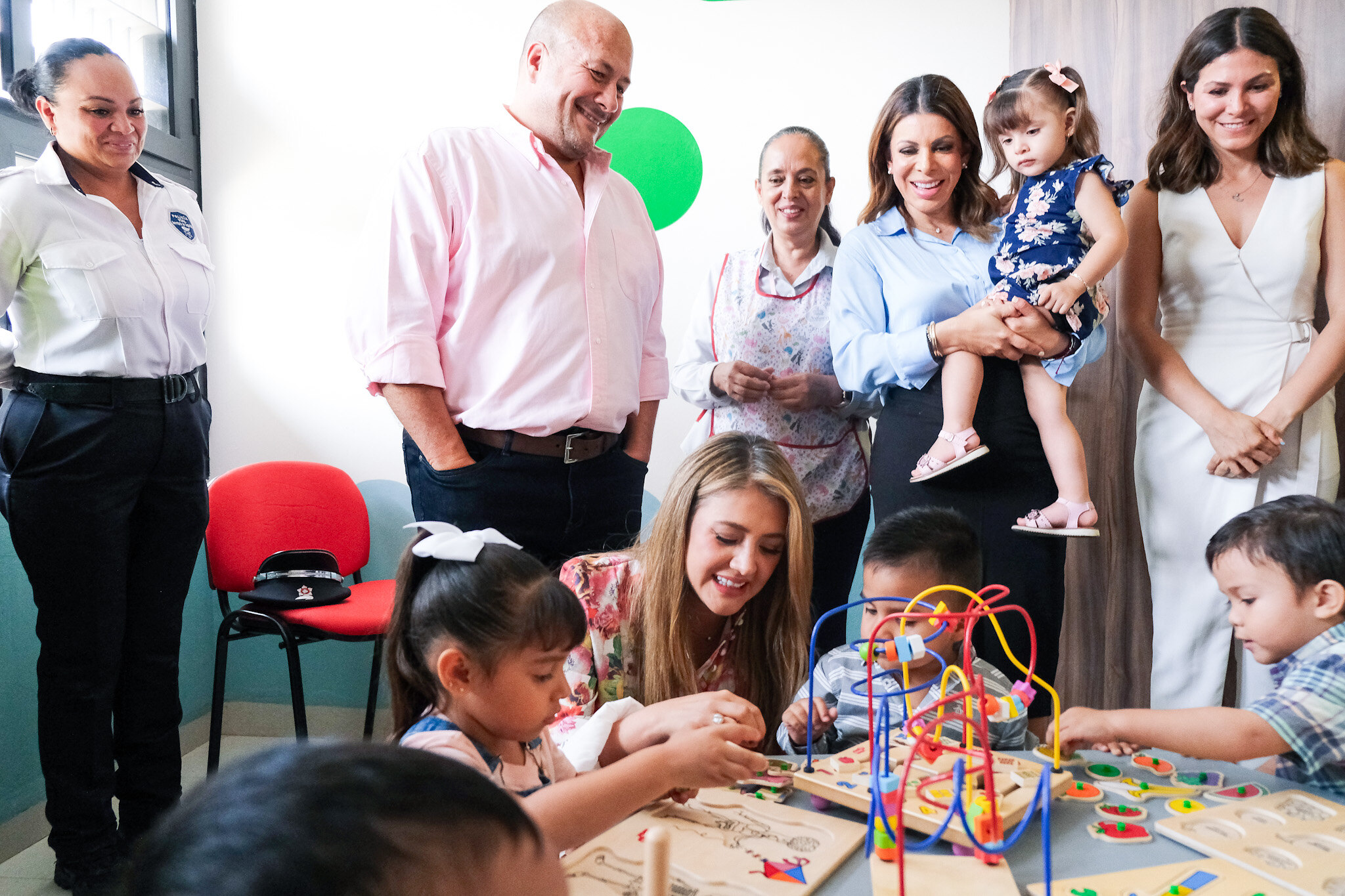 Inaugura Enrique Alfaro el Centro de Atención Integral 24/7 para hijas e hijos de las agentes del Operativo “Salvando Vidas”