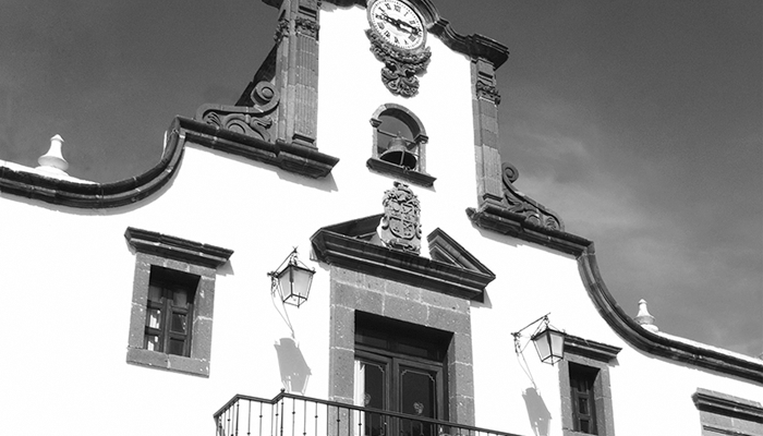 Foto de la fachada de la presidencia municipal de Tlaquepaque.