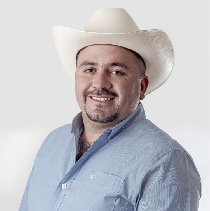 Fotografía del presidente municipal de Atemajac de Brizuela