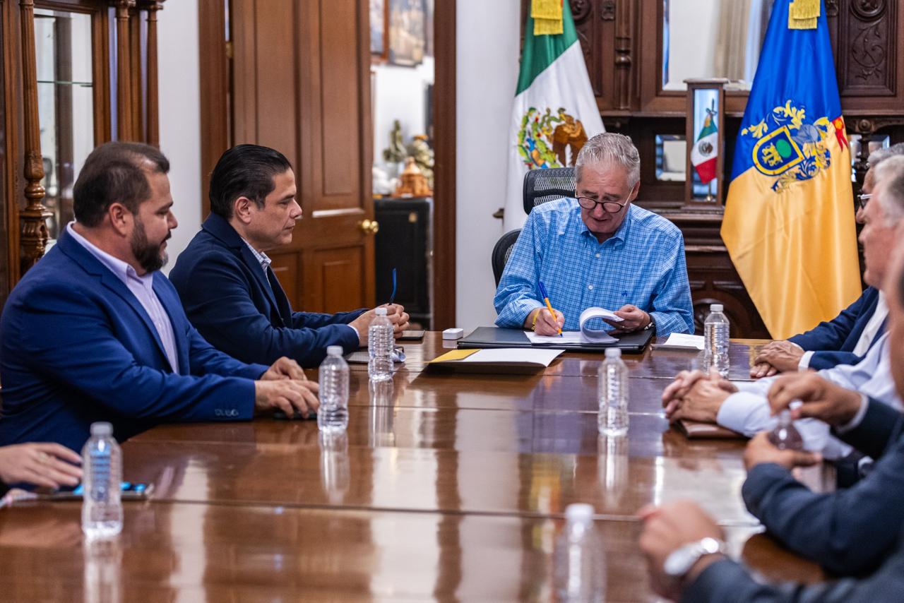 El Gobierno de Jalisco firma Convenio de colaboración para el desarrollo de herramientas en localización de fosas clandestinas