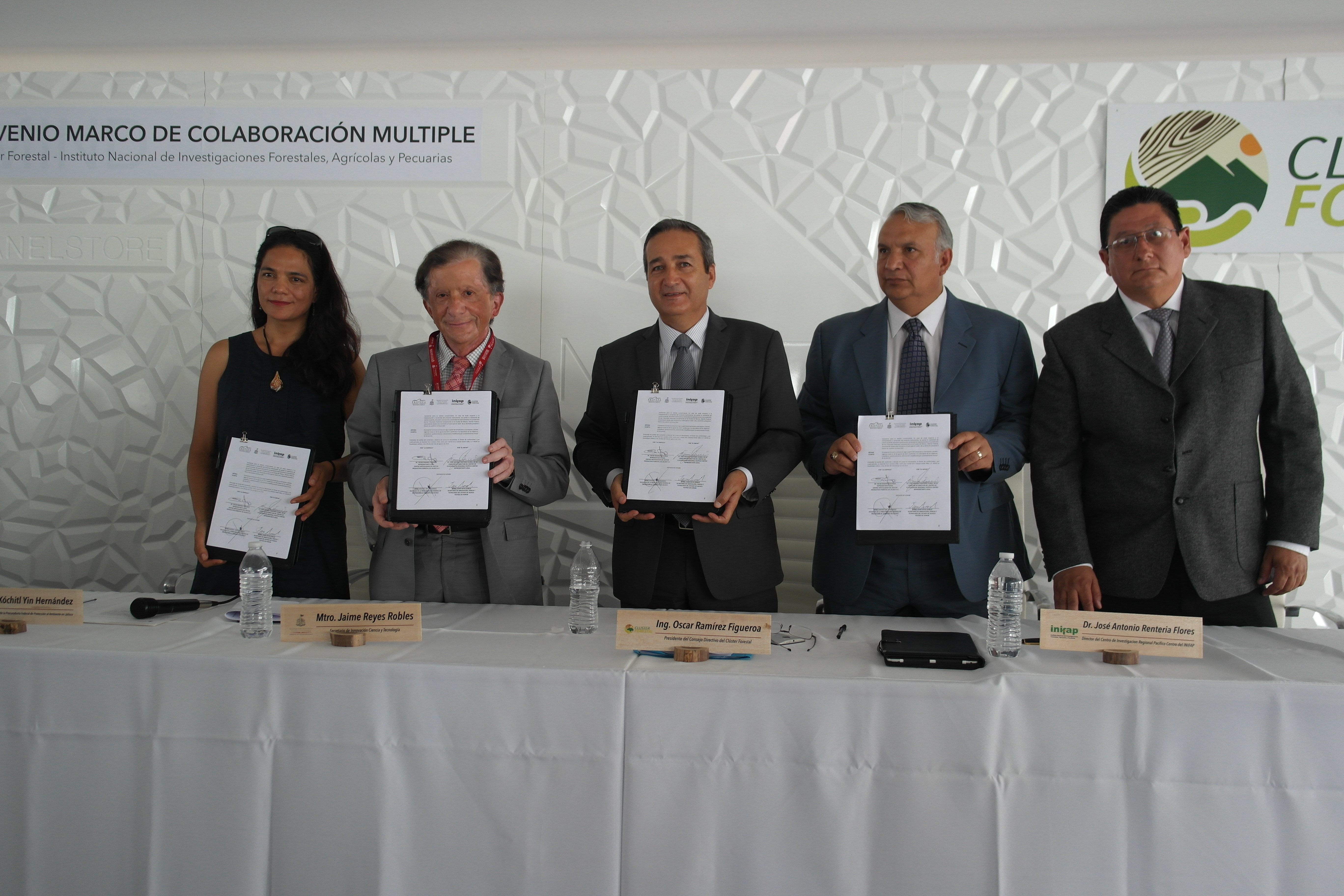 Firman convenio para mejoramiento genético y plantación en bosques de  Jalisco | Gobierno del Estado de Jalisco