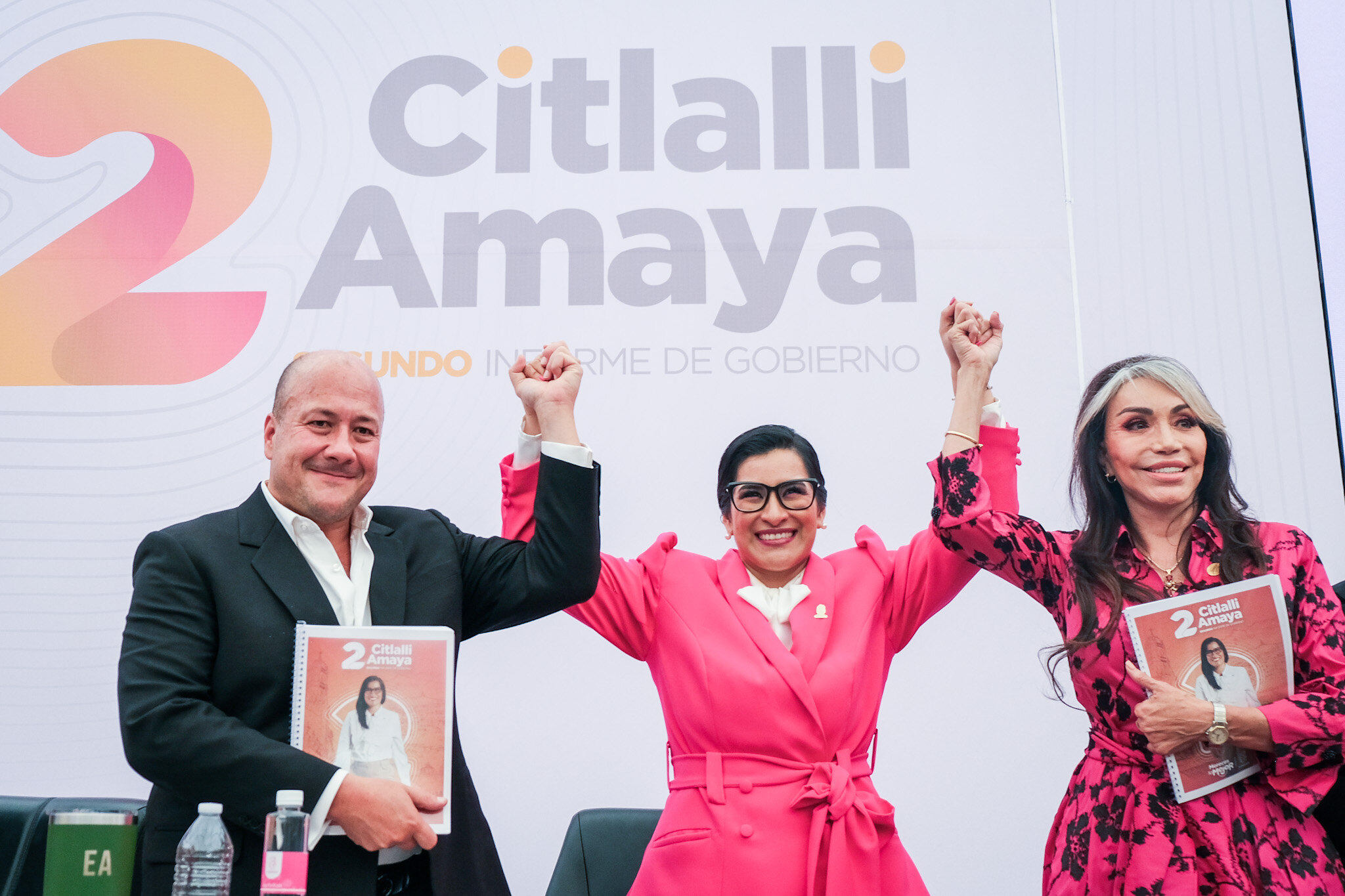 Asiste Enrique Alfaro a 2do. Informe de Actividades de la alcaldesa de Tlaquepaque Citlalli Amaya