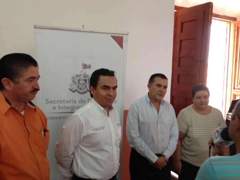 Invita SEDIS a presidentes municipales de la zona de los Altos a participar en el Programa Mochilas con los Útiles