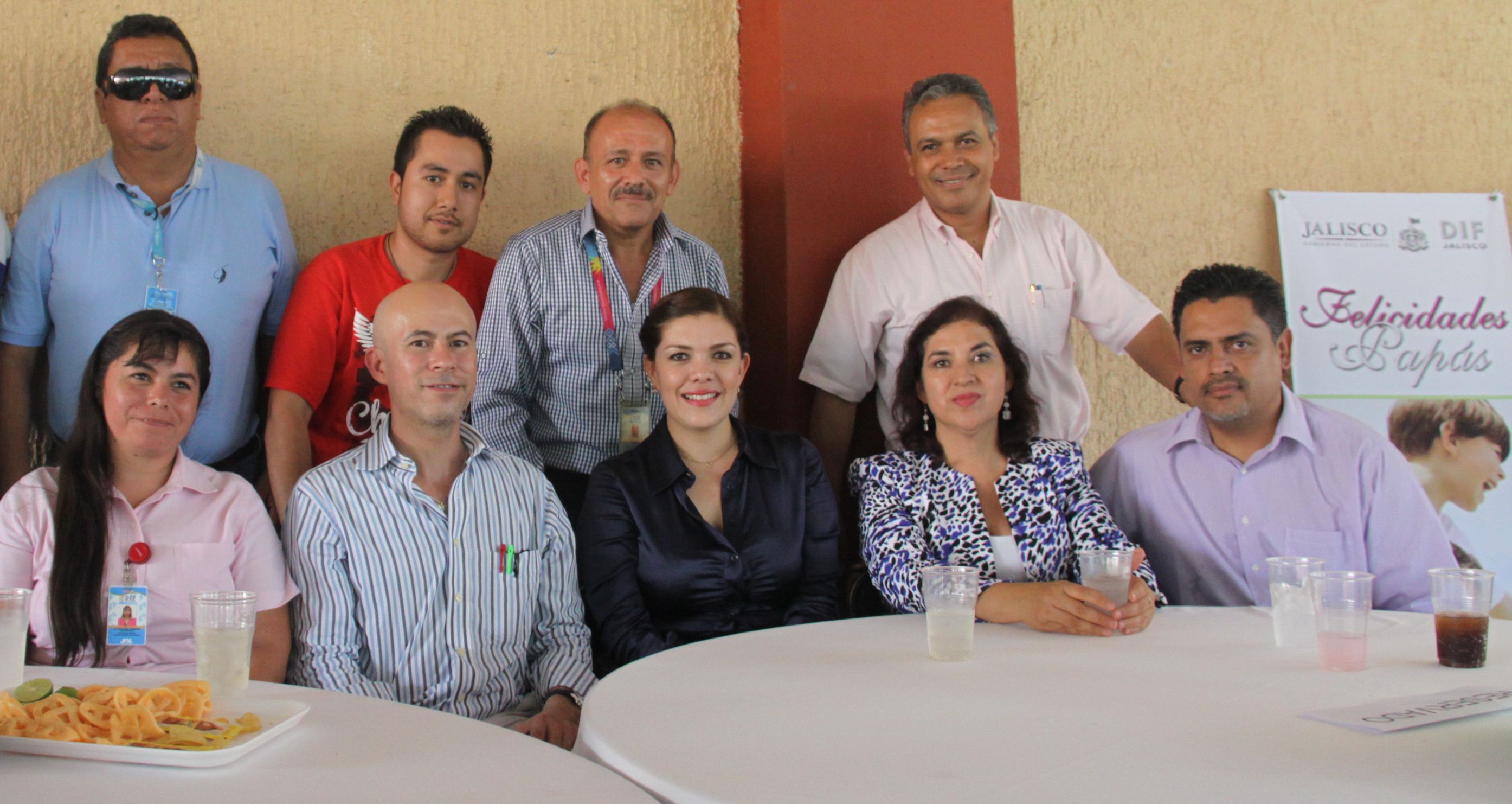DIF Jalisco festeja a sus padres