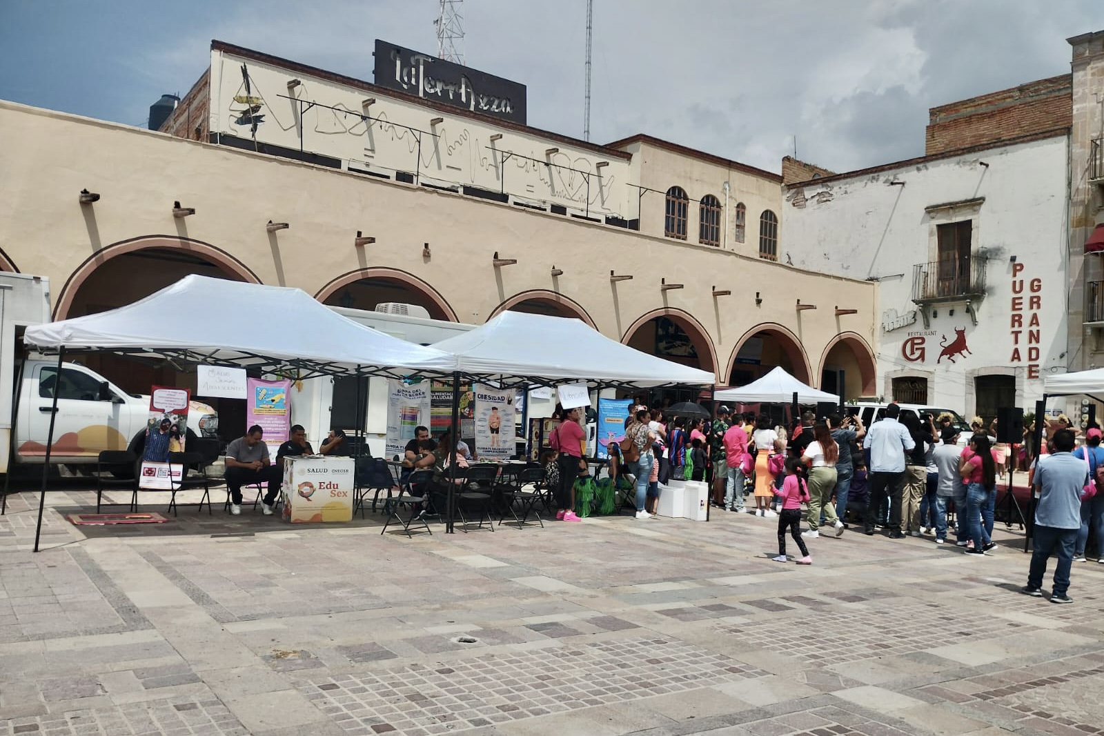 Fortalece Gobierno de Jalisco a familias de Teocaltiche con servicios y orientación preventiva