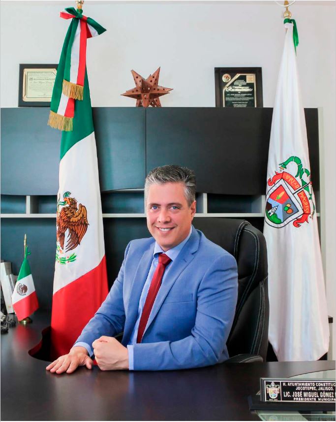 Foto del presidente municipal del municipio de Jocotepec
