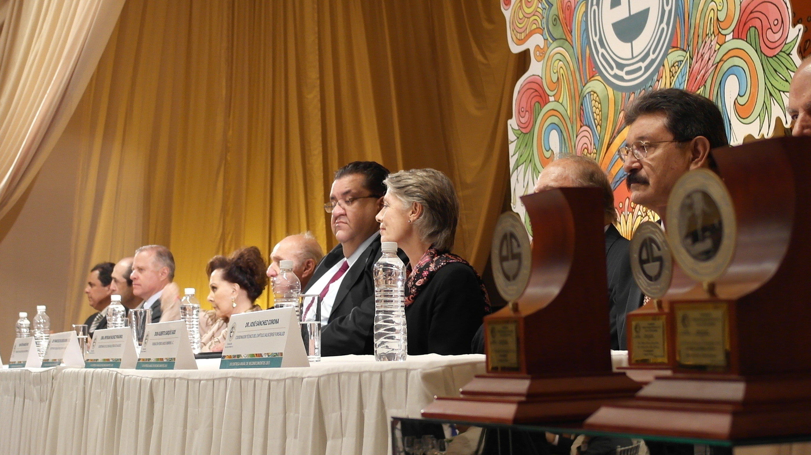 Asiste Secretario de Educación a la XIII Entrega Anual de Reconocimientos Pedro Sarquís Merrewe