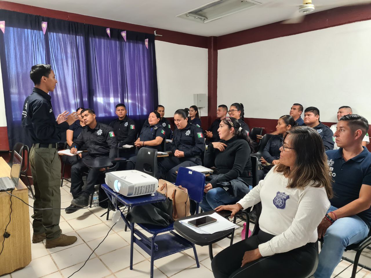 Capacitan a elementos de Puerto Vallarta en materia de desaparecidos