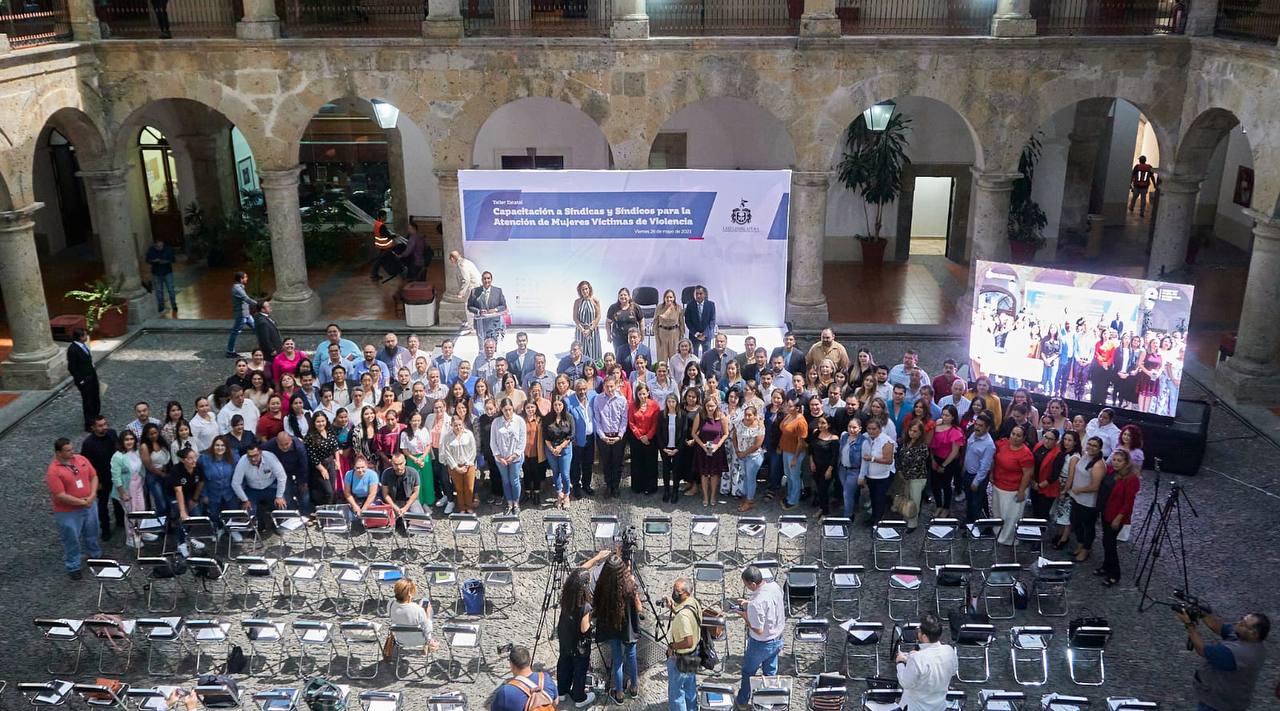 Realiza la SISEMH en conjunto con la Diputada Verónica Flores  el Taller Estatal para la Atención de Mujeres Víctimas de Violencia,  dirigido a Síndicas y Síndicos de los 125 municipios de Jalisco 