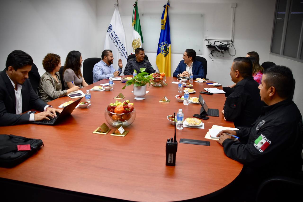 Autoridades de la Oficina de Asuntos Antinarcóticos y Aplicación de la Ley INL, se reúnen con el Gabinete de Seguridad de Jalisco