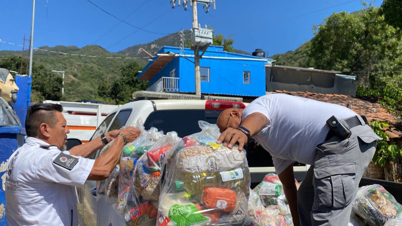 Trabajos en las zonas afectadas por desbordamiento del arroyo El Jalocote continúan de manera coordinada entre los tres niveles de gobierno 