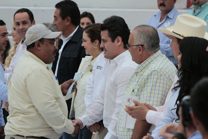 Jalisco le apuesta a su ganadería lechera: Gobernador