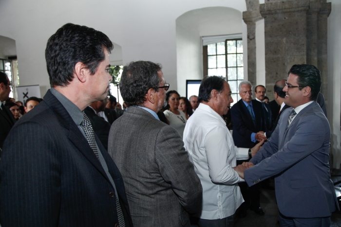 Firma de Acuerdos en Materia Educativa y Social con TELMEX