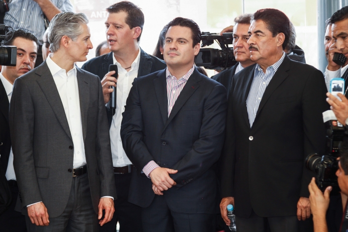 Inauguración de la estación modelo del tren ligero