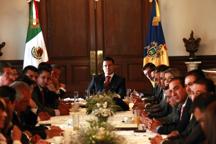 Desayuno con diputados locales