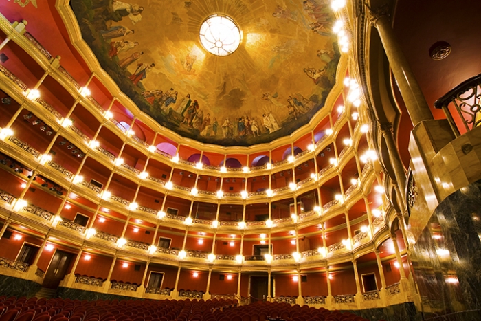 Fotografía del interior del teatro Degollado Fotografía del interior del teatro Degollado
